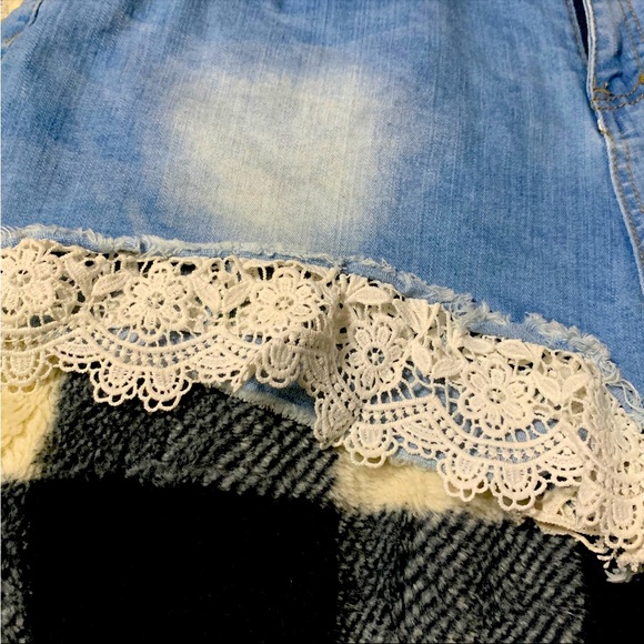 Plus Size Shorts 1X - Picture 5 of 9